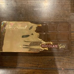 Too faced chocolate gold eyeshadow